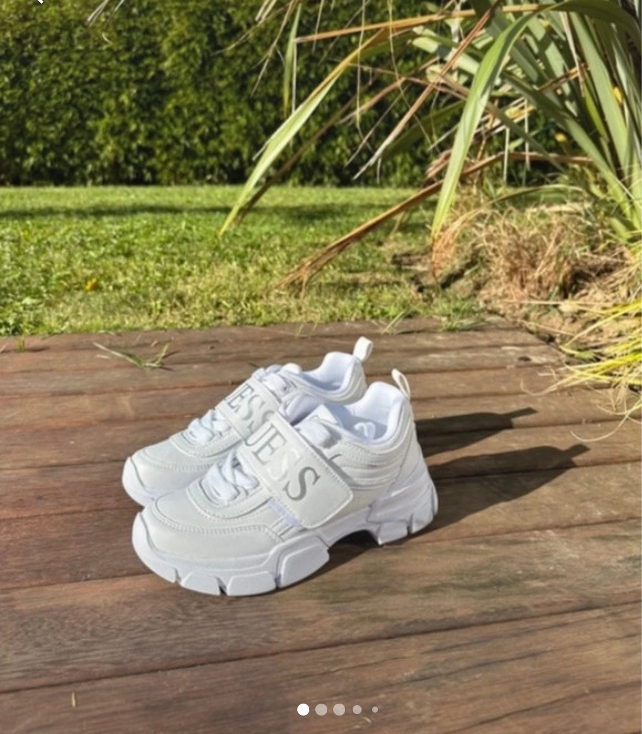 Sneakers Guess blanches