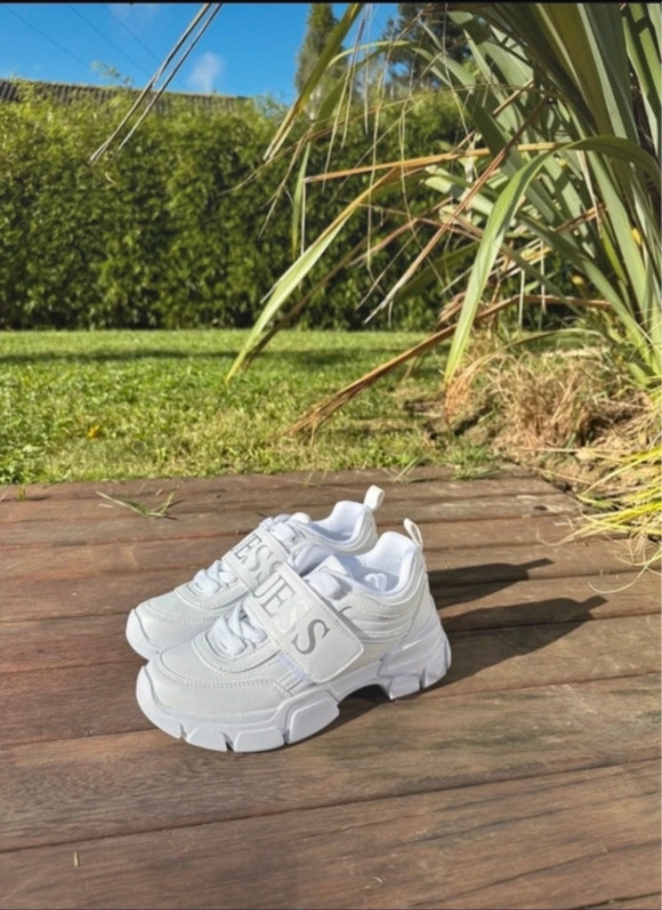 Sneakers Guess blanches